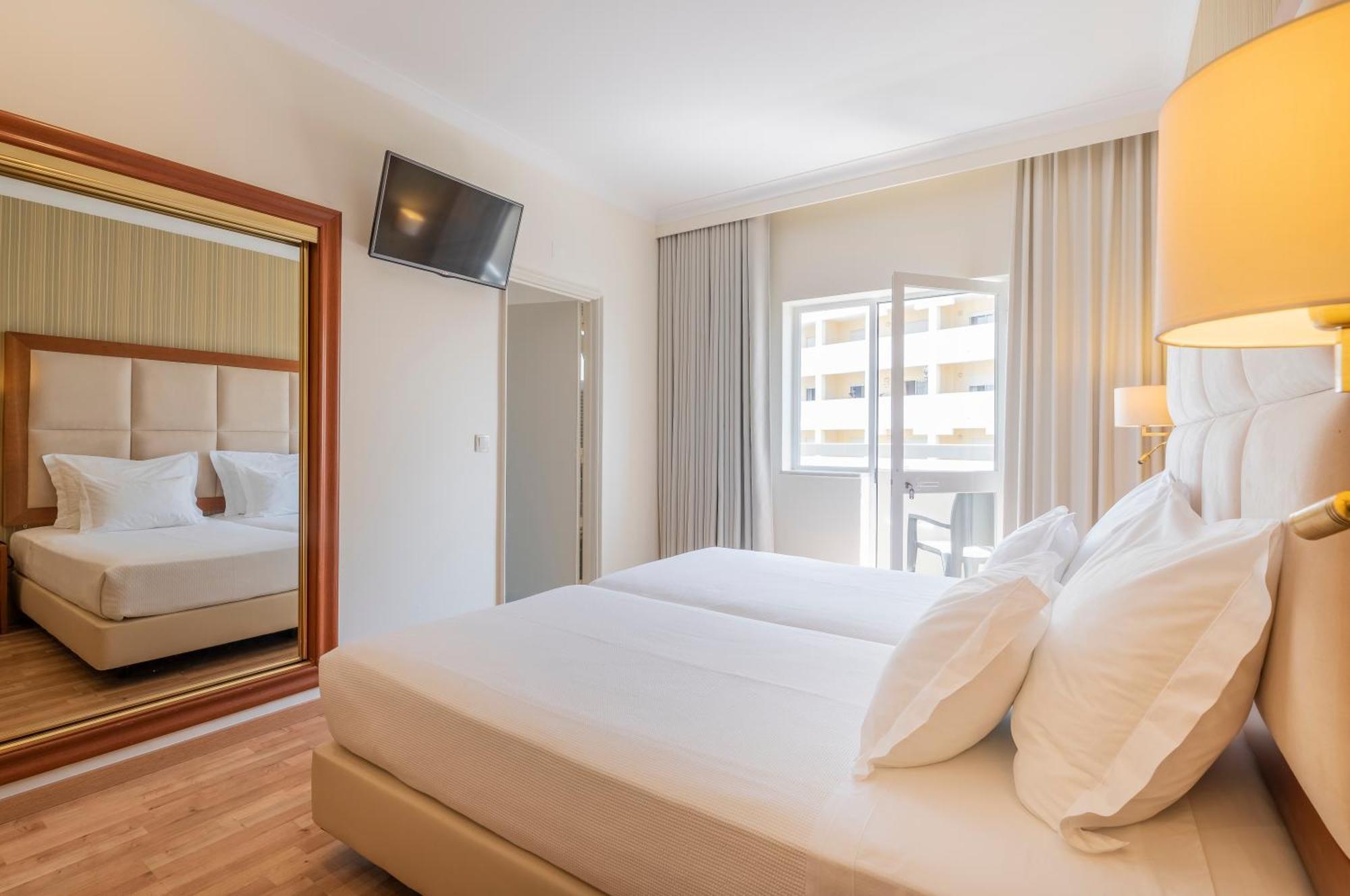 Hotel Baía de Monte Gordo Quarto foto
